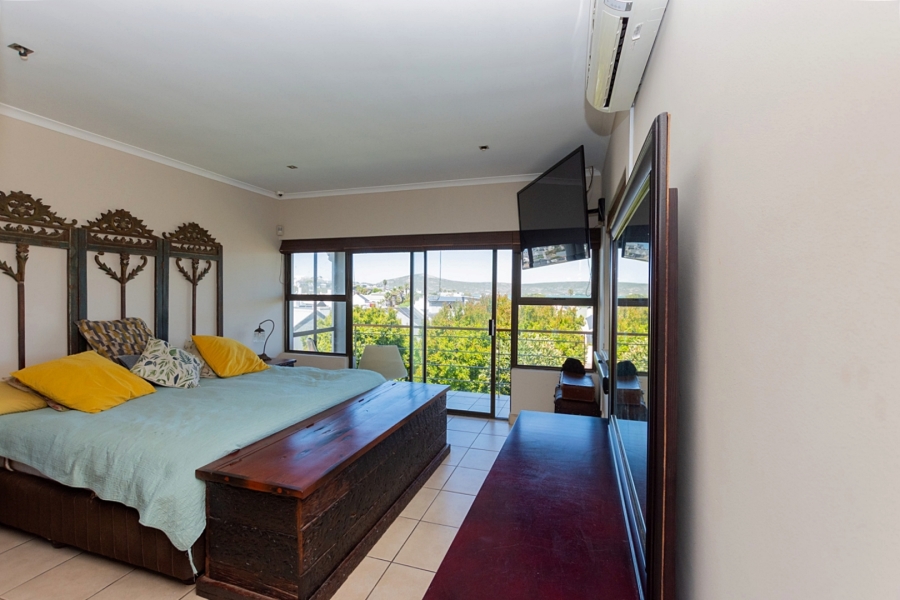 4 Bedroom Property for Sale in Myburgh Park Western Cape